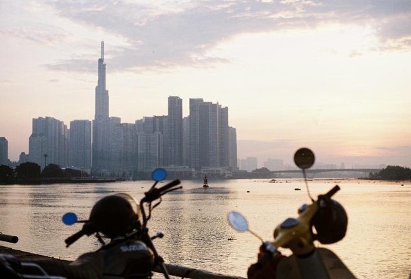 The subtle difference between chauffeur service and a driver: what you need to know